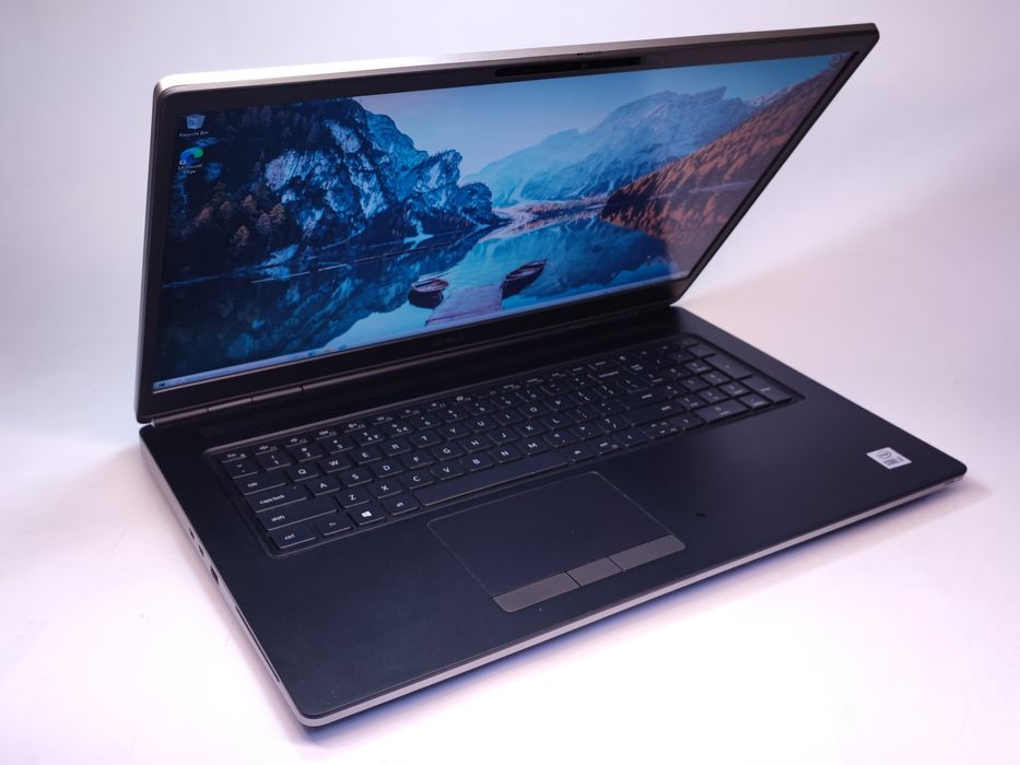 Dell Precision 7750 i7-10850H 2.7Ghz Quadro RTX 3000(6GB) | #D93171
