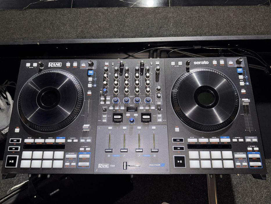 продам dj контроллер Rane four