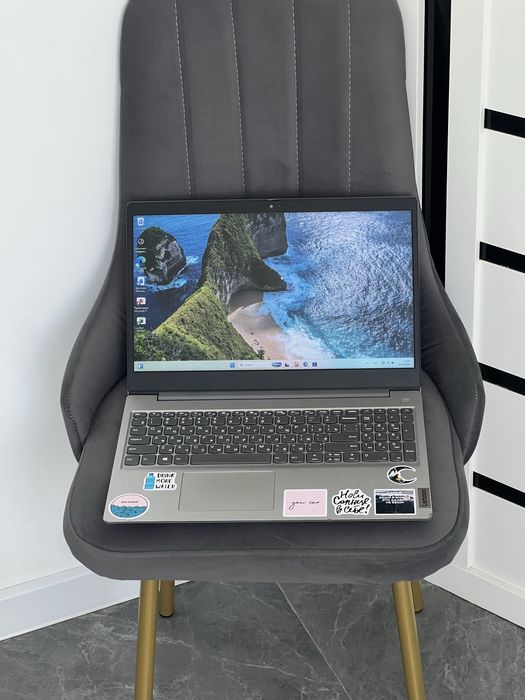 Офисный ноутбук Lenovo core i3/10