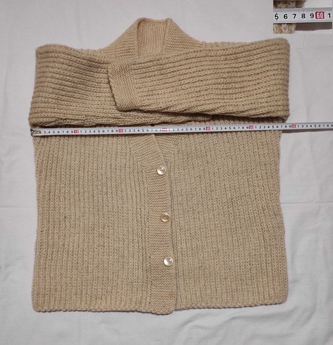 Вълнена Жилетка домашно плетена