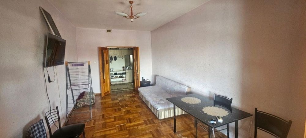 Продаётся квартира на Учхозе 77-серия