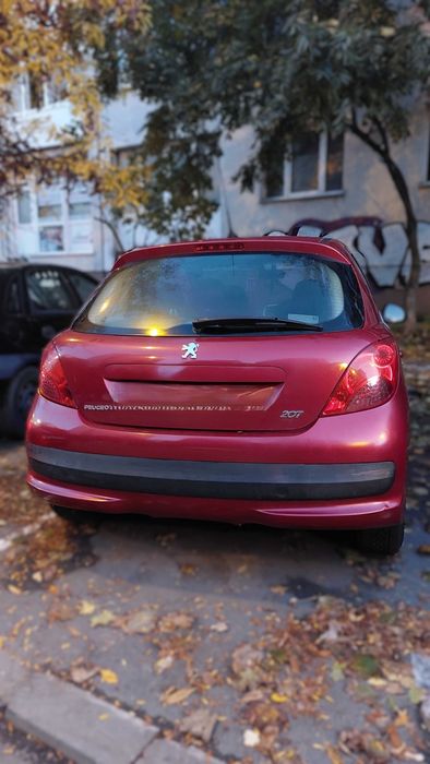 Peugeot 207 2008 benzină, 2.300 € — imagine 3