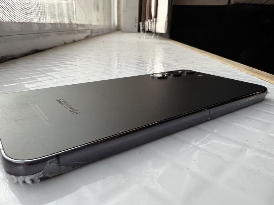 SAMSUNG S23+ 5G (orginal)
2-SIM Карты / 2-SIM Karta
ФОТО Реальные