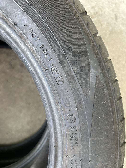 225/55/17 Nokian