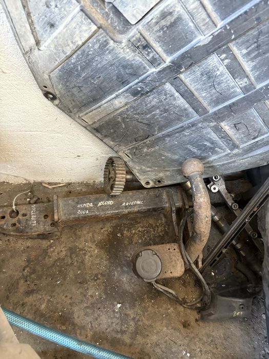 Теглич хонда акорд