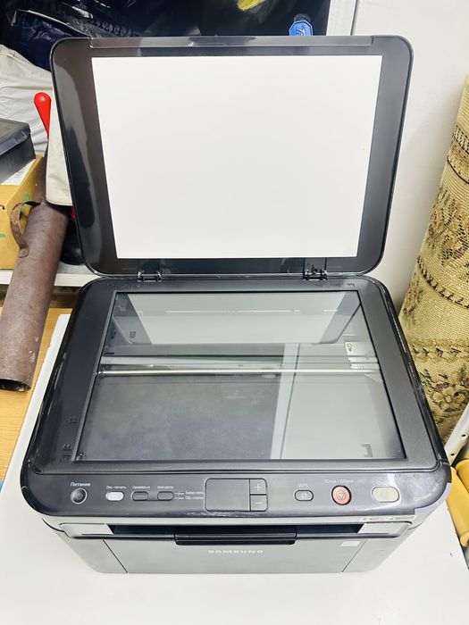 Продается принтер SAMSUNG (SCX-3205W)