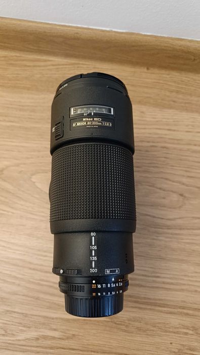Obiectiv Nikon AF Nikkor 80-200mm f/2.8D ED (Push-Pull) + Accesorii