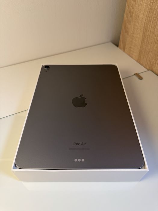 iPad Air 6 • M2 • 2024 • 128GB • 100% baterie • IMPECABIL