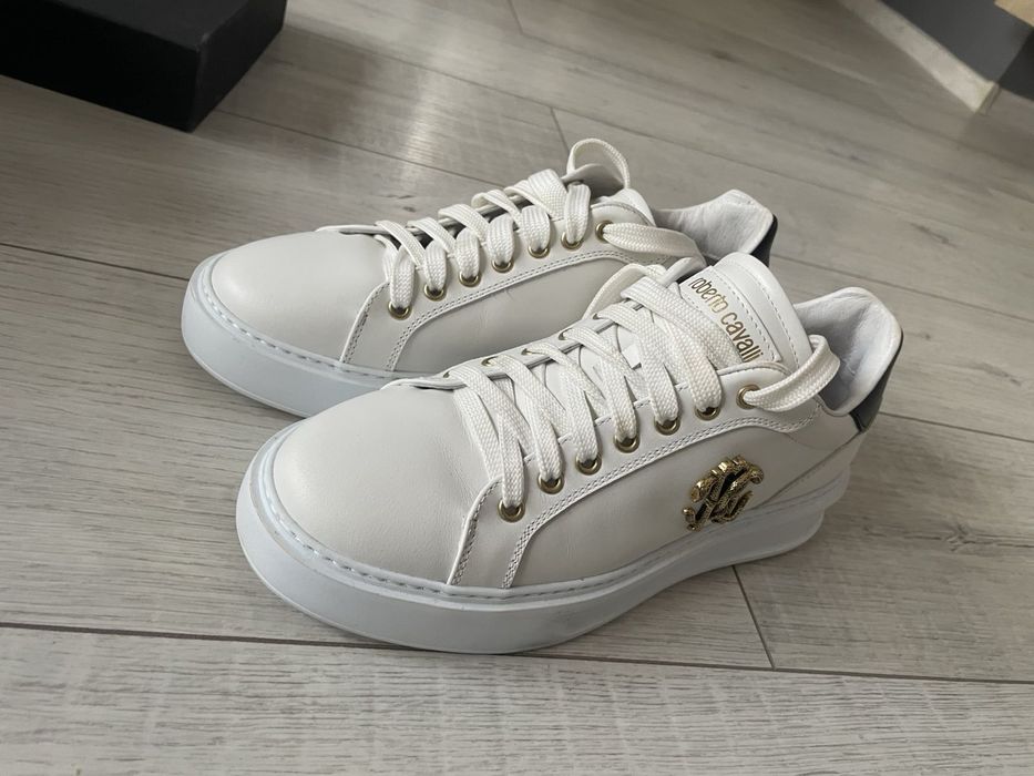 Roberto Cavalli  39/40.