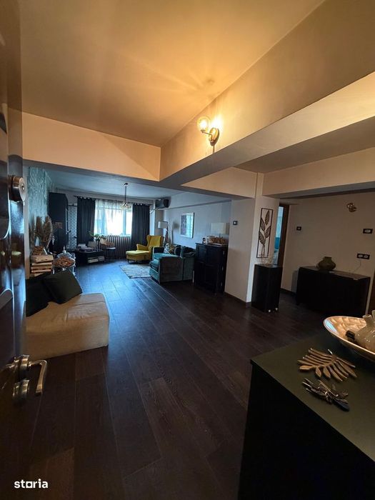 Vand Apartment 3 camere Bulevardul Uniri