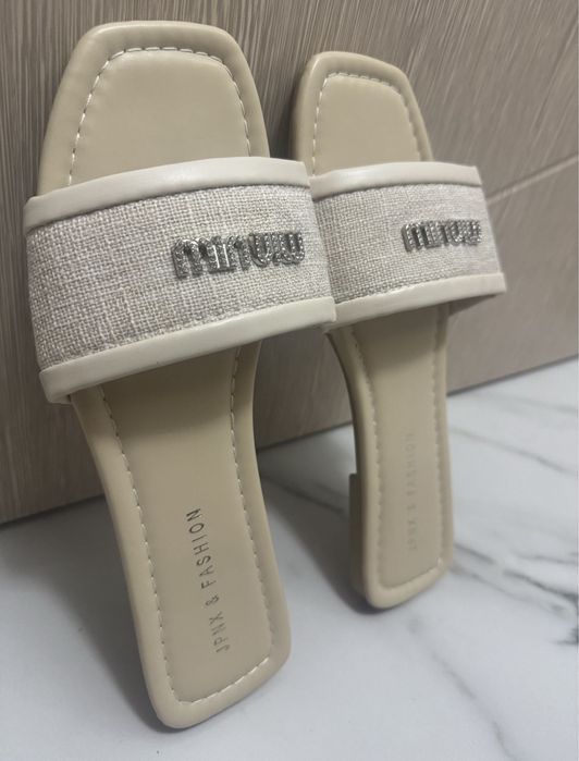 Дамски чехли Miu Miu