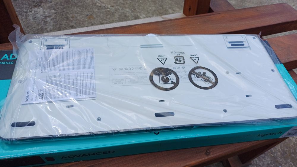 Logitech Advanced MK540 - безжична мишка и клавиатура