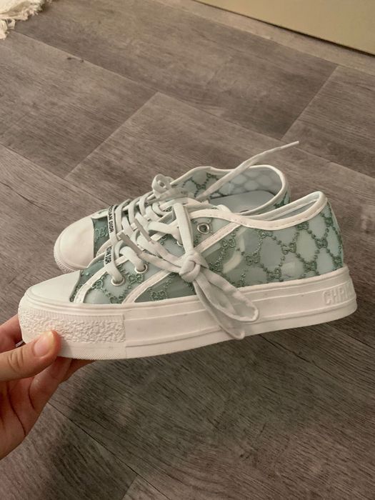 Кроссовки новый