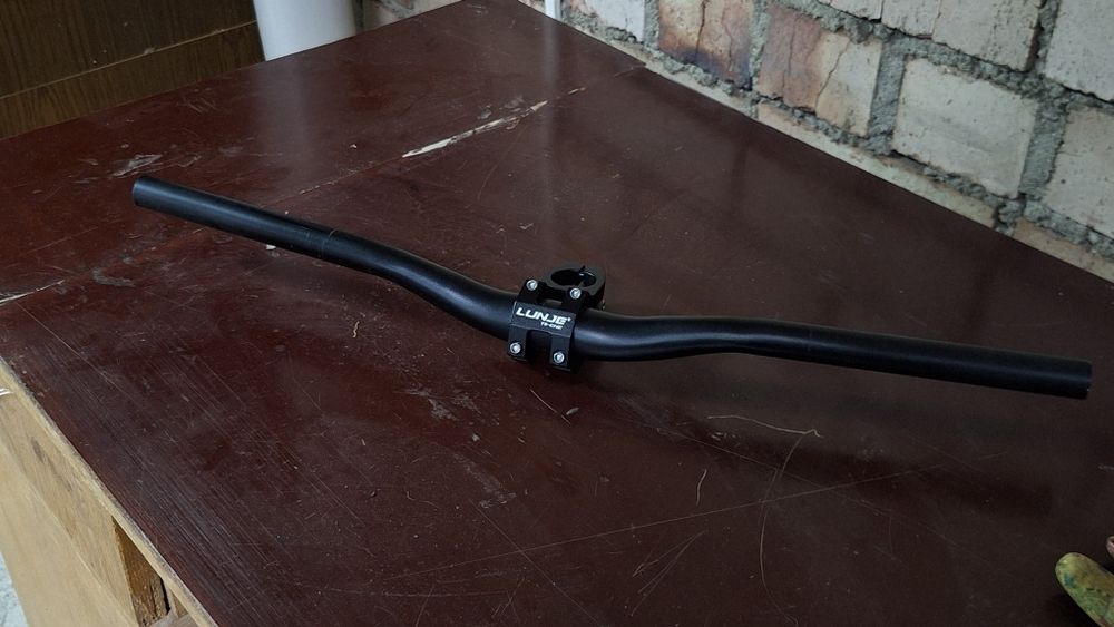 Продам вынос  руля  новый !  , и руль