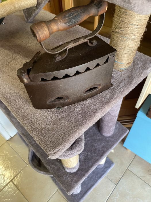 Продавам две ютий на жар