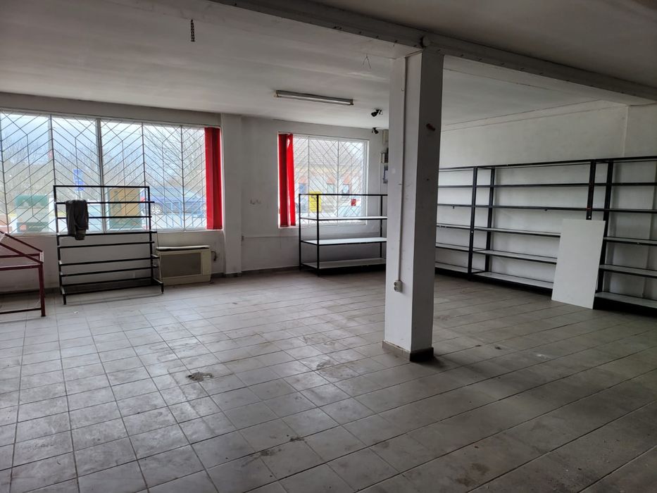 Spatiu comercial de inchiriat/vanzare