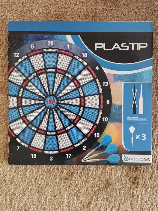 Дарц за закачане на стена