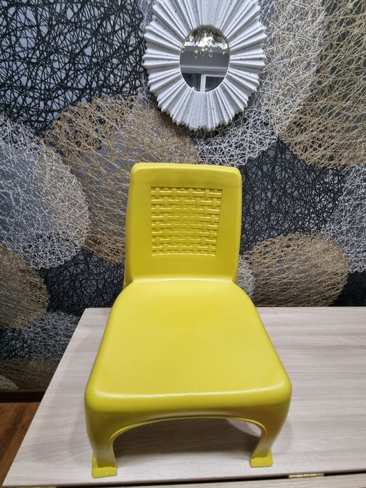 Детские стульчики