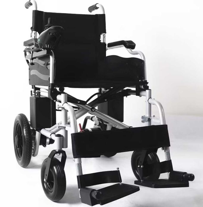 Scaun rulant electric pliabil – cadru metalic solid, baterie puternică, autonomie mare