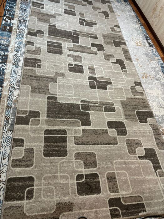 Продается ковер 1,5 на 3,8м