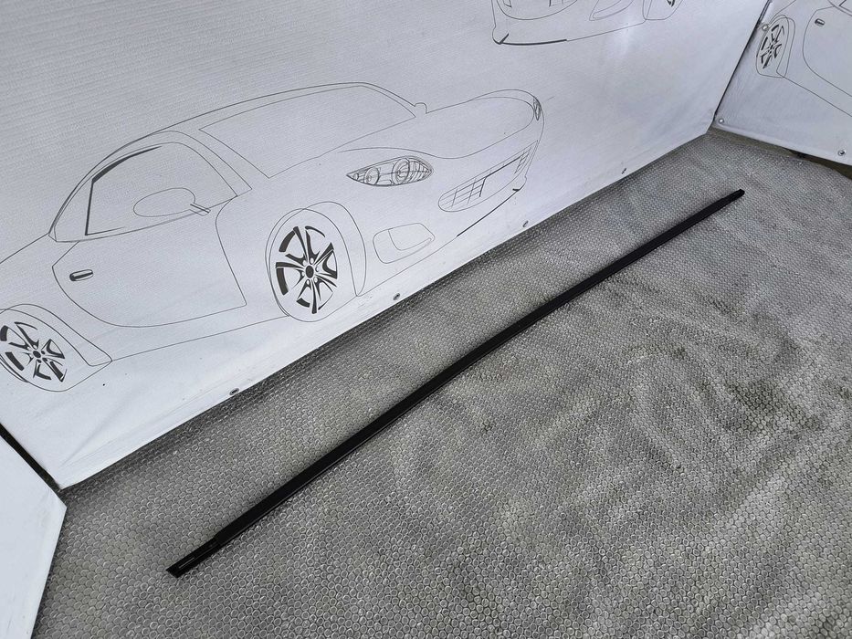 Ornament / Cheder Plafon Dreapta Suzuki Swift III 2017 / 2016-2023 Cod OEM 7813152R01 (1C4)