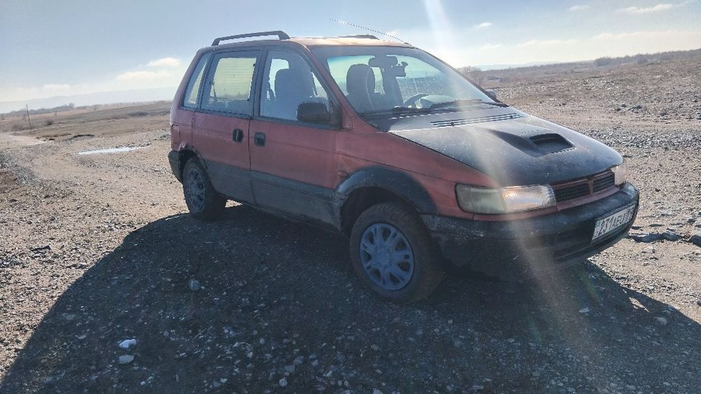 Машину продаю митсуби