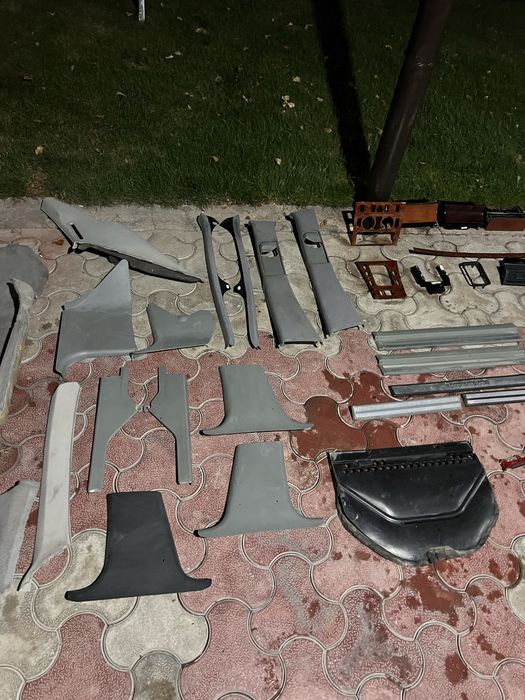 Продам запчасти на мерседес w210