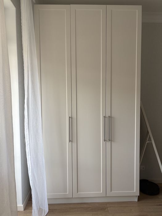 Шкаф плательный новый