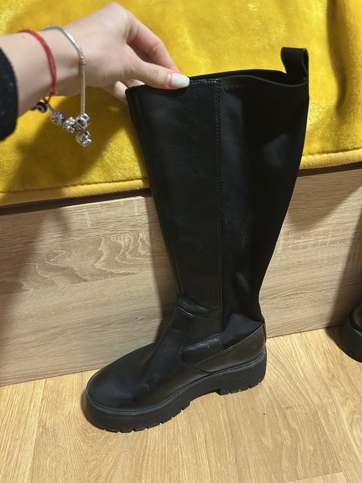 Нови дамски ботуши