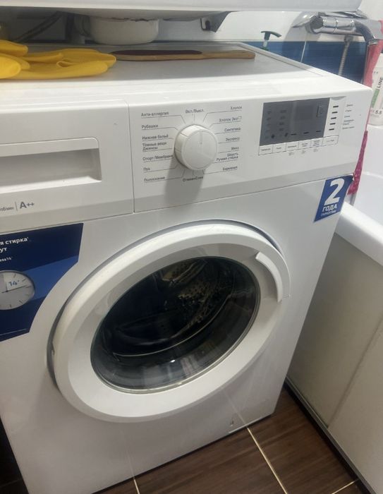 Продам холодилник Индезит