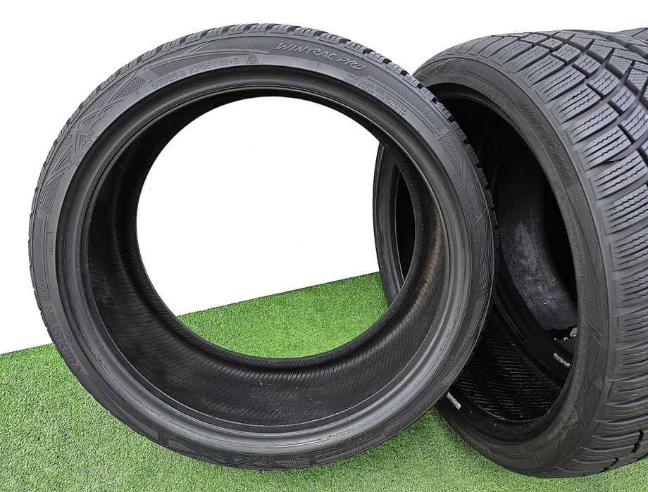 Пакет 245/35/20 и 275/30/20 VREDESTEIN WINTRC PRO- зимни