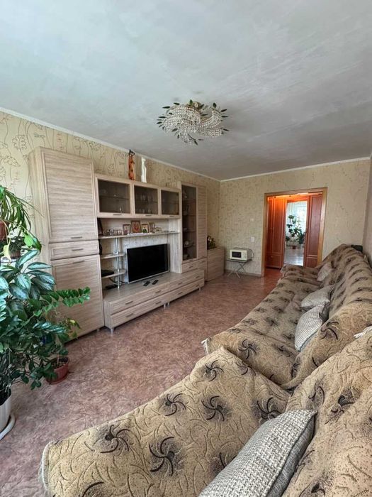Продам 3 комн улучшенную квартиру