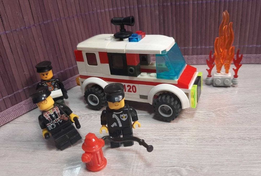 Конструктор LEGO на подарок для детей