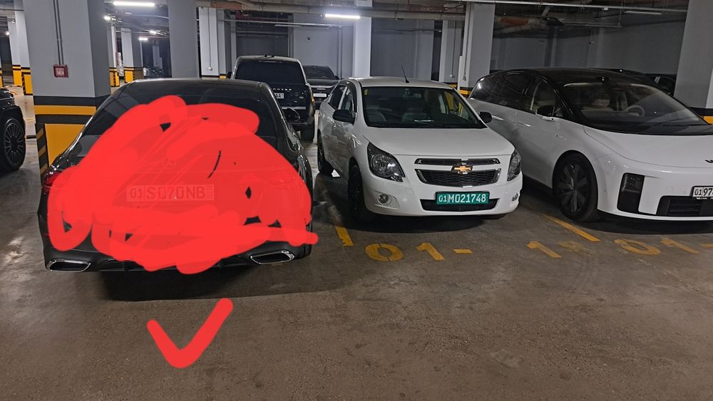 парковочное место ташкент сити бульвар, между  2 А и  3А