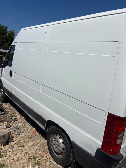Vând peugeot boxer 2.2