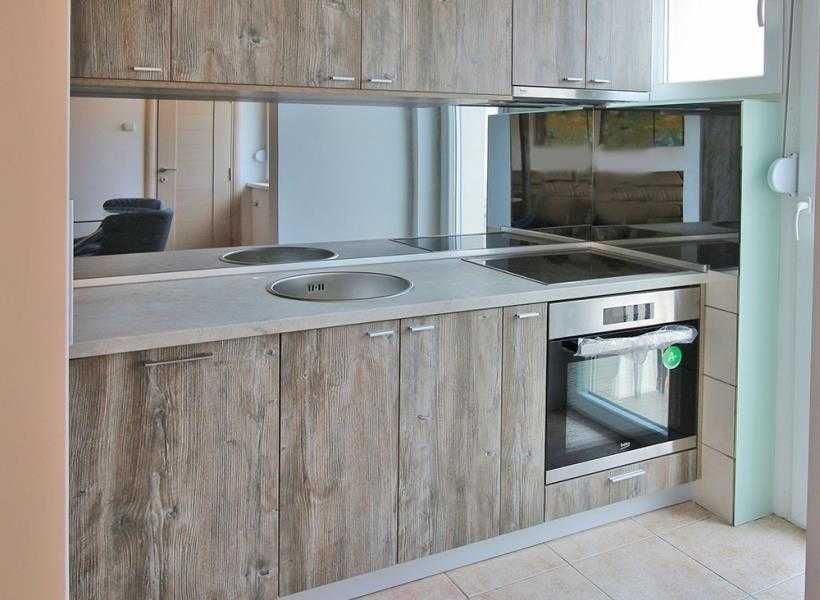 Дава се под наем Двустаен апартамент в Бургас, Братя Миладинови - 57 кв.м за 229.5 € - Снимка #3