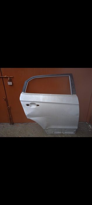 Продам крыло и двери