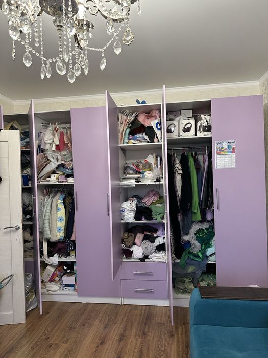 Диван, шкаф, ковер в отличном состояние