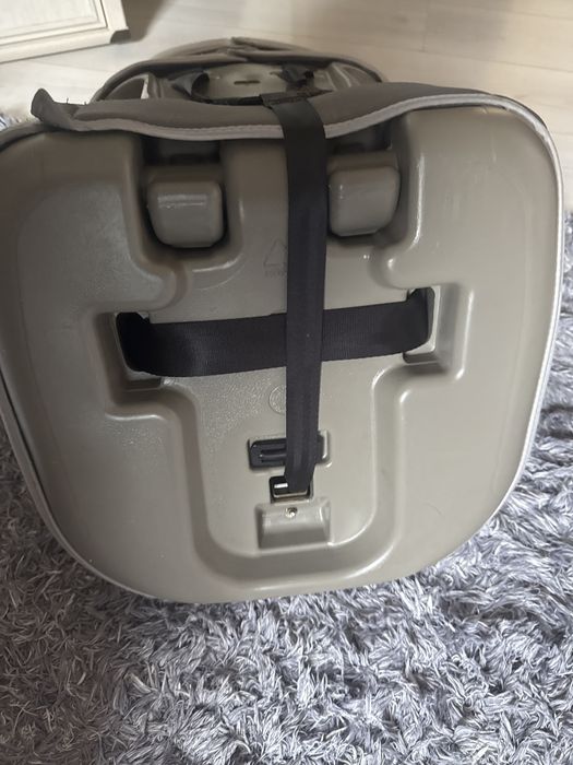 Продам автокпесла детские