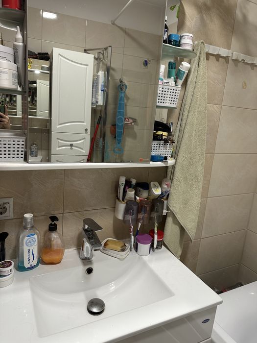 Vand apartament 2 camere