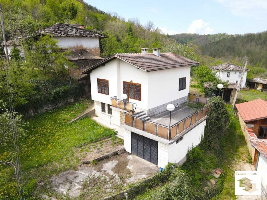 Продава се Къща в с. Беломъжите, Област Габрово - 114 кв.м за 825 €/кв.м - Снимка #1