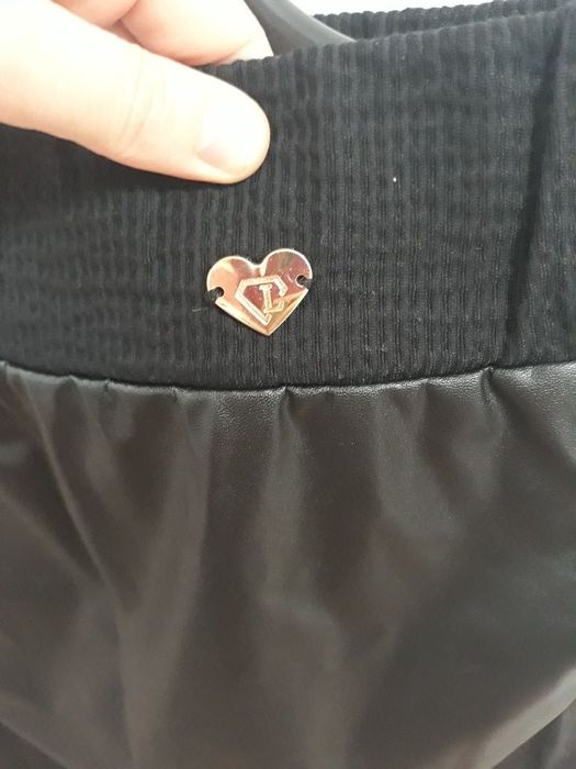 Кожена  пола на луци