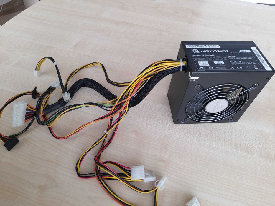 Sursa Sirtec - High Power HP-500-A12S 500W, 2 x PCI-Express, PFC Active  70 lei