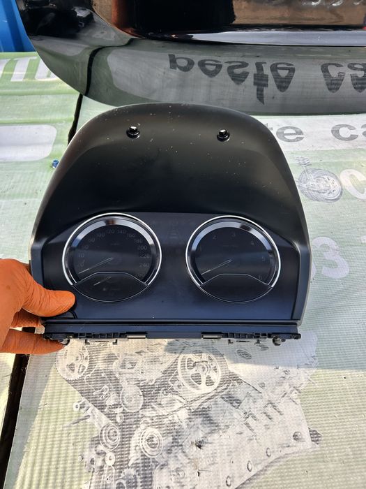 Ceasuri bord BMW X1 F48 2.0 D 2017