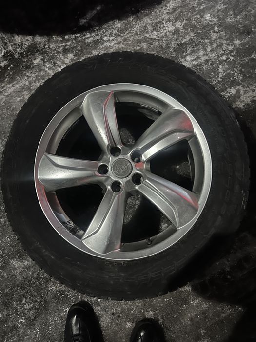 Тайота хайландер титанка зимный покрычкамен размер 255/55R19