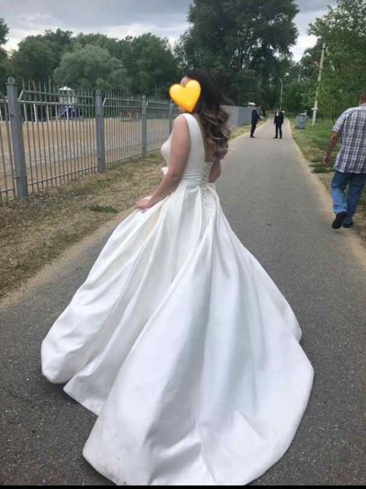 Продам Шикарное свадебное платье!