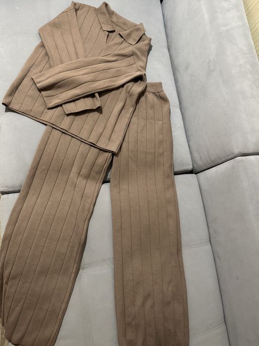 Два пакета вещей трикотажный костюм пиджак рубашка стильные вещи