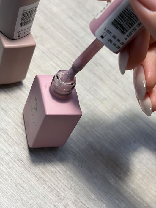 Цветна каучукова база ДНК