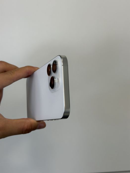 iPhone 16 PRO MAX 100% батерия