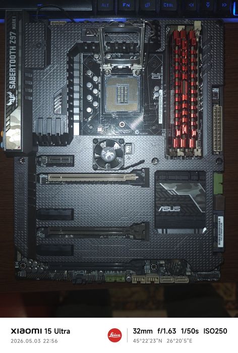 Placa de baza 1150,  ASUS SABERTOOTH Z97  cu 4x4 GB DDR3 1333 Mhz